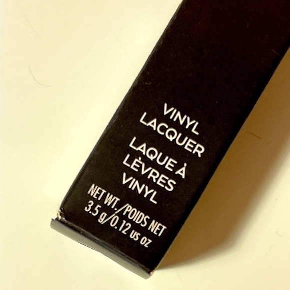 Vkosmetik Vinyl Lip Lacquer Long-wear High-Shine Fade-Proof Non-Drying โWisdomโ - Picture 7 of 10